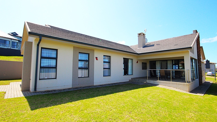 4 Bedroom Property for Sale in Monte Christo Western Cape